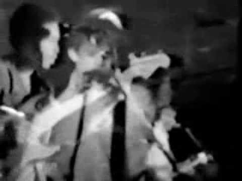 Re:  The Neighborhoods (Tim Green - bassist) The Blue Wall  early-1982