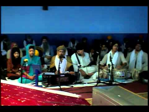 014 Toronto Dec. 2013 Smaagam - Thursday Morning Keertan - B. Ravinder Kaur Jee Toronto