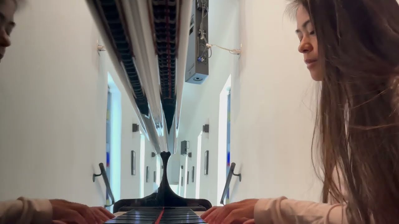 Promotional video thumbnail 2 for Olivia Piano
