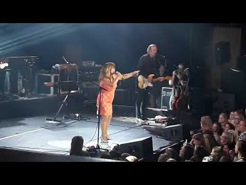 Annet Hesterman ~ Rolling on the river @Oosterpoort