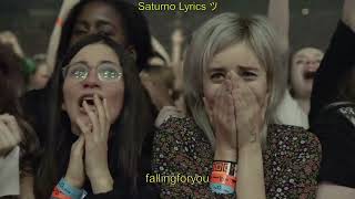 The 1975 -  fallingforyou Live at The O2 Legendado - Saturno Lyrics ツ