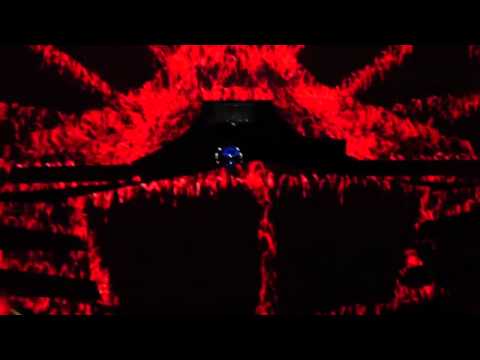 Rokcity drops Skrillex and WG new tune @ Legends