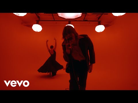 Tommy Newport - Nancy Dancing (Official Video)