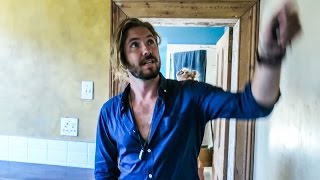 VIEWING THE NEW HOUSE!