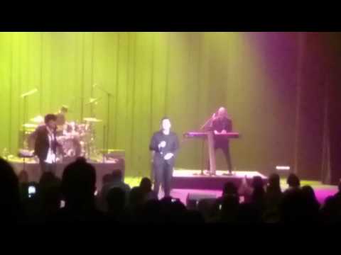 Rick Astley - Take Me To Your Heart/We Found Love (Mashup) - Fox Performing Arts Center - 1/24/17 HD