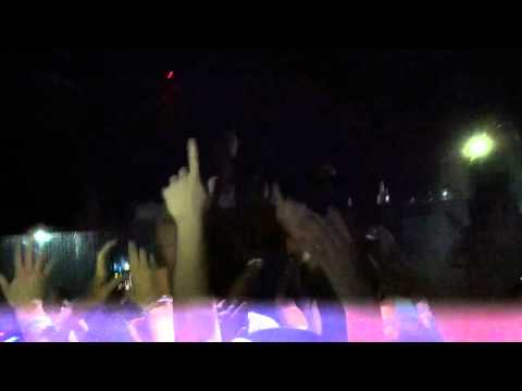 Afrojack playing Adele 'Rolling in the Deep' w/ Replica @ P