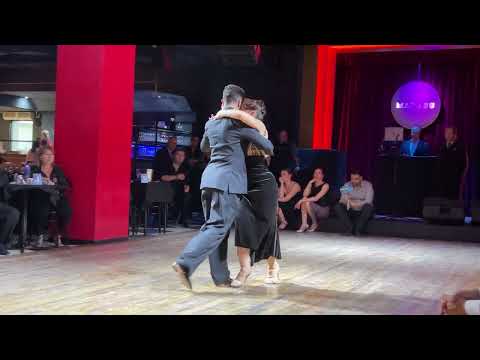 Argentine Tango | Suyay Quiroga and Jonny Carvajal | Milonga Malena (2)