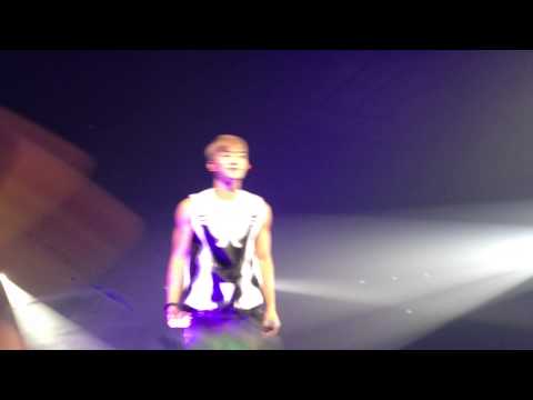 130803 Super Show 5 In Bangkok - Cute Siwonie and Herry ^^