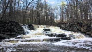 preview picture of video 'How to Determine an Appropriate Exposure for Waterfalls'