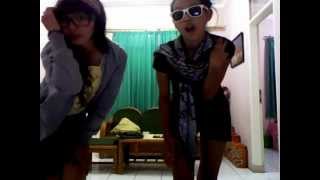 Download lagu aku mau tapi malu (gita gutawa feat maia estianti) crazy cover mp3 Download lagu aku mau tapi malu (gita gutawa feat maia estianti) crazy cover mp3