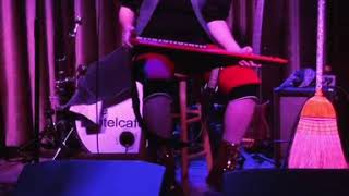 Bitch sings Pussy Manifesto live in Los Angeles