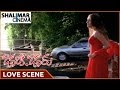 Okariki Okaru Movie Aarti Chhabria Love Feelings On Sri Ram Scene Shalimarcinema