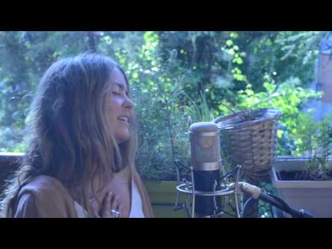 Sofia Ellar & Javi Rubio - Jolene (Acoustic Cover)