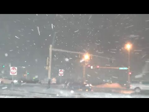 01-14-2021 Fargo, ND - Strong winds mix with snow - Ice an Snow covering I-94