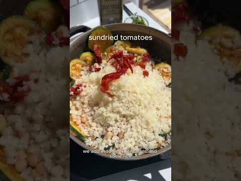 CHEESY WHITE BEAN, TOMATO AND ZUCCHINI BAKE