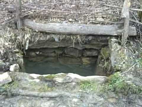 Jurasik PARK Klippele Jurasice de pe Valea Ampoitei