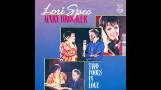 Lori Spee & Gary Brooker - Two Fools In Love (1986)