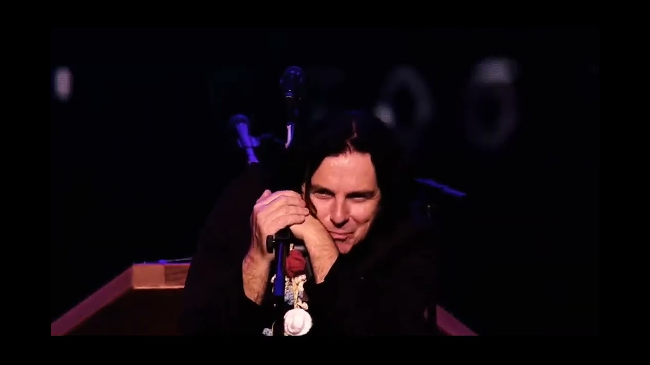 Marillion The Leavers Live at the Royal Albert Hall 2017 - YouTube