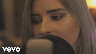 Mae Valley - Glitter (Acoustic)