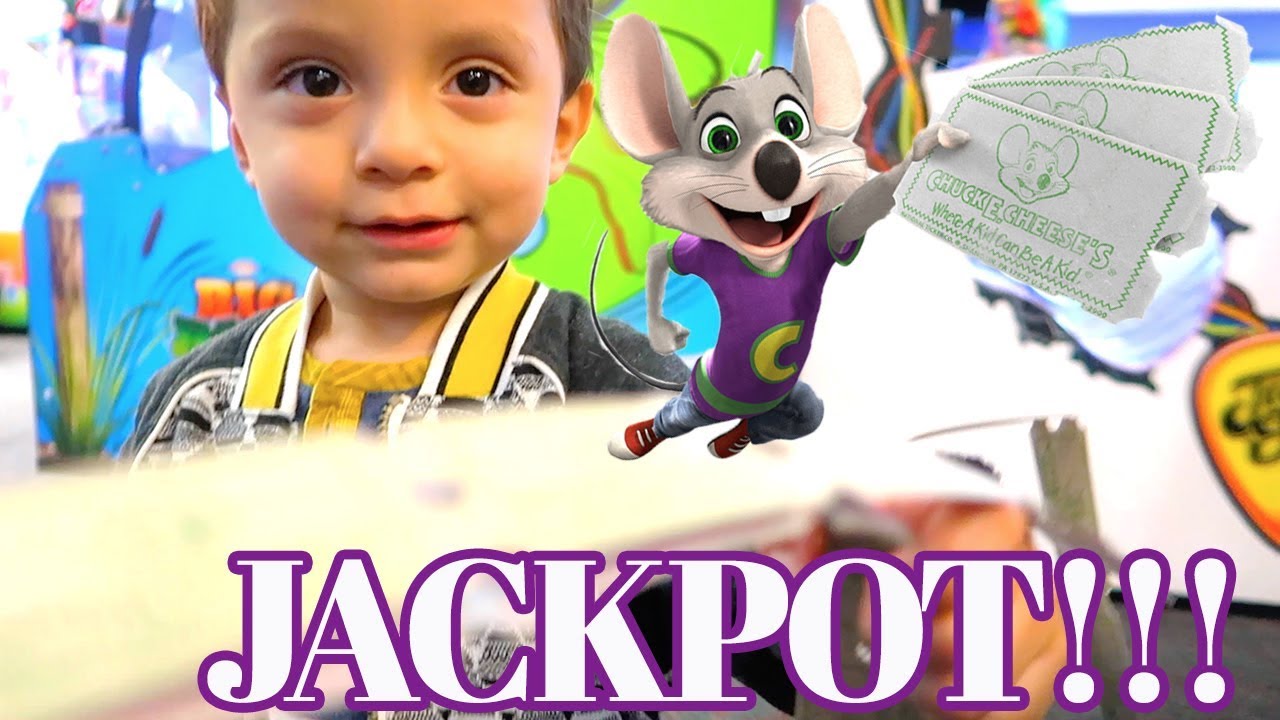 TODDLER HITS JACKPOT | (CHUCK E. CHEESE)