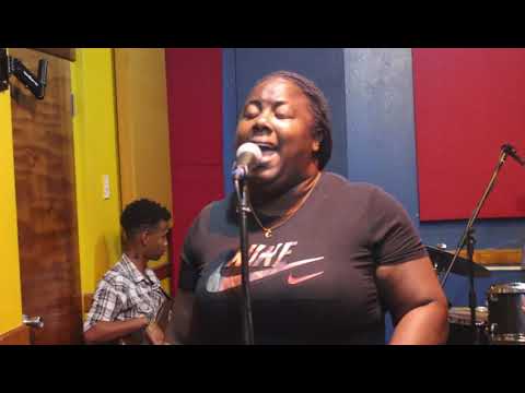 Too much to gain to lose ||cover|| Pastor Crystal Maye ft. Sueshawna Lewis||Gospel Acoustics