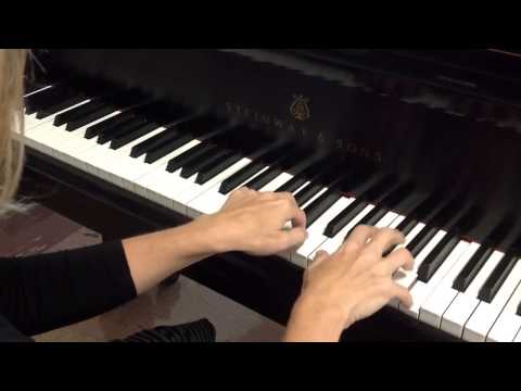 Suzuki Piano - Christmas Day Secrets