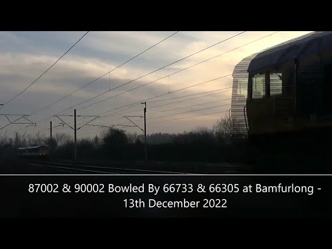 87002 & 90002 Bowled By 66733 & 66305 at Bamfurlong - 13th December 2022