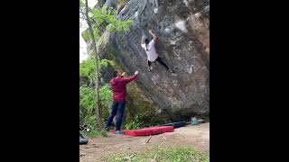 Photo of problem El cuervo in Tamajón boulder Area