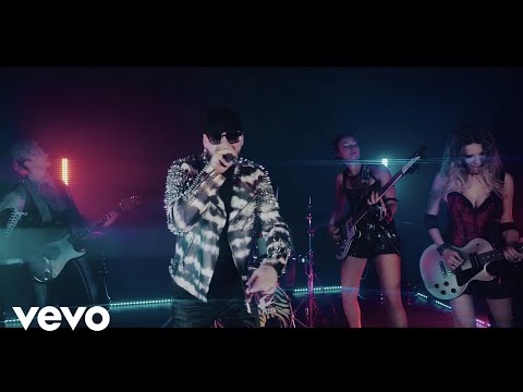 Bambole Di Pezza feat. J-AX - Cresciuti Male (Official Video)