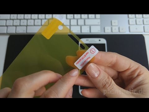 A note on our screen protectors with coloured carrier foil