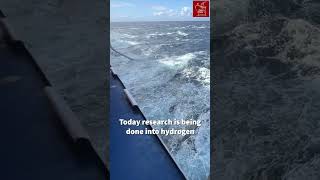 What fuel do modern cruise ships use?