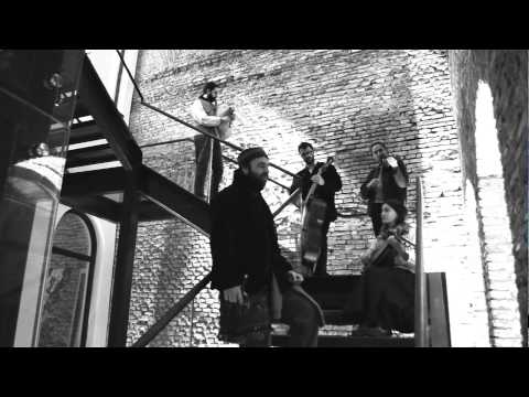 Aferim! Trei Parale - Arză-l focu' dascăl