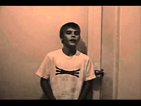 Kidrauhl - Justin singing Wait for You by Elliott Yamin