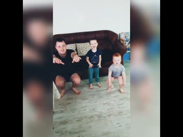 Лаишевский детский сад "Радуга". Семья Васяниных поздравляет папу с Днем отца