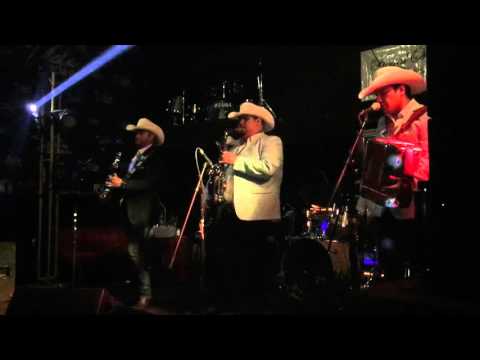 Froy Espitia y Su ContraGolpe -La Farsante (En Vivo 2016 Cazino Lounge)