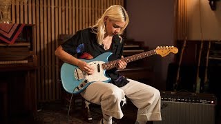 Video thumbnail for Fender Vintera ‘60s Mustang Electric Guitar | Gothic Tropic First Impressions by Guitar Center