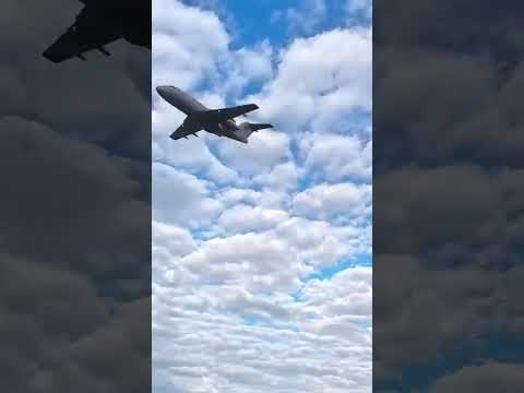 1° DE MAYO: IMPACTANTE PASAJE DE LA FUERZA AÉREA en MORÓN ✈️