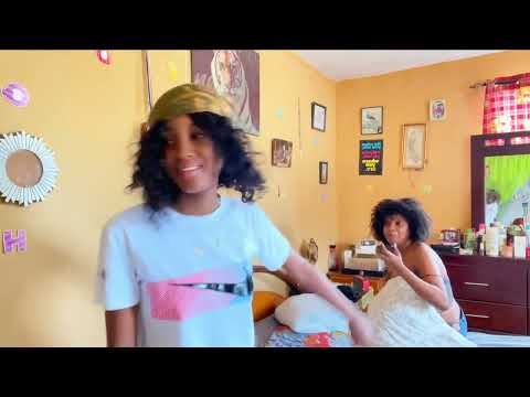 Volo rantre lakay djina manmi Laura kache anba kabann ( djina ‘s prank )