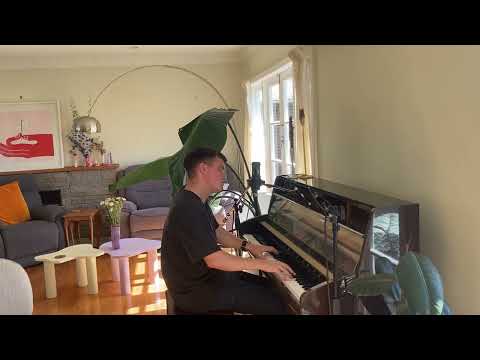 Nick Dow - Under The Surface (Live Performance)