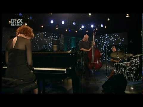 Lynne Arriale Trio - Bemsha Swing