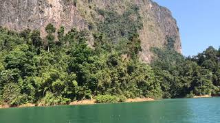 preview picture of video 'Khao Sok Cheow Lan Lake'