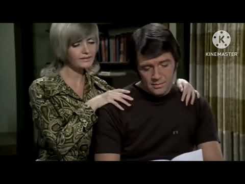 2022 Joke War #38: Albert Einstein Beats Mr. Price