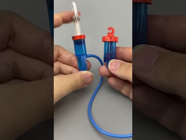 Vídeo relacionado con DEQUBE - Mano Cyborg Hidráulica - Simula Movimientos Reales - Diferentes técnicas de Agarre - Energía hidráulica - Ajustable a Diferentes tamaños de Mano - para diestros y Zurdos (Deqube 925D00113)