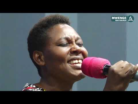 IBADA YA UIMBAJI. ASHA MAJURA IKIMWIMBIA BWANA.