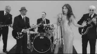 TRIANGULO -Thalia y Los Babys - letra y audio