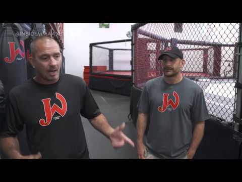 Coach Winklejohn Believes McGregor Can Get Mayweather “Early On”
