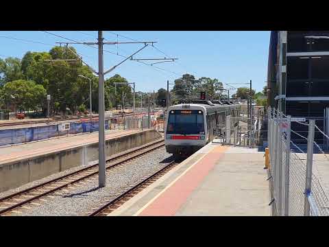Transperth A-series 40/23 arriving at Midland