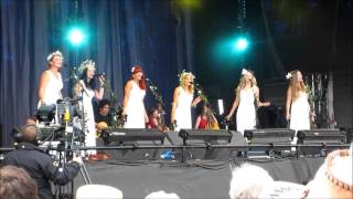 Undrentide - Mediaeval Baebes at Cropredy 2013