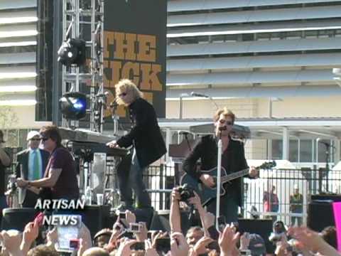 LOLLAPALOOZA LINE-UP, KID ROCK & BON JOVI, HANSON'S NEW ALBUM