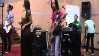 Download lagu Hati Muda - De' Akasia Band mp3